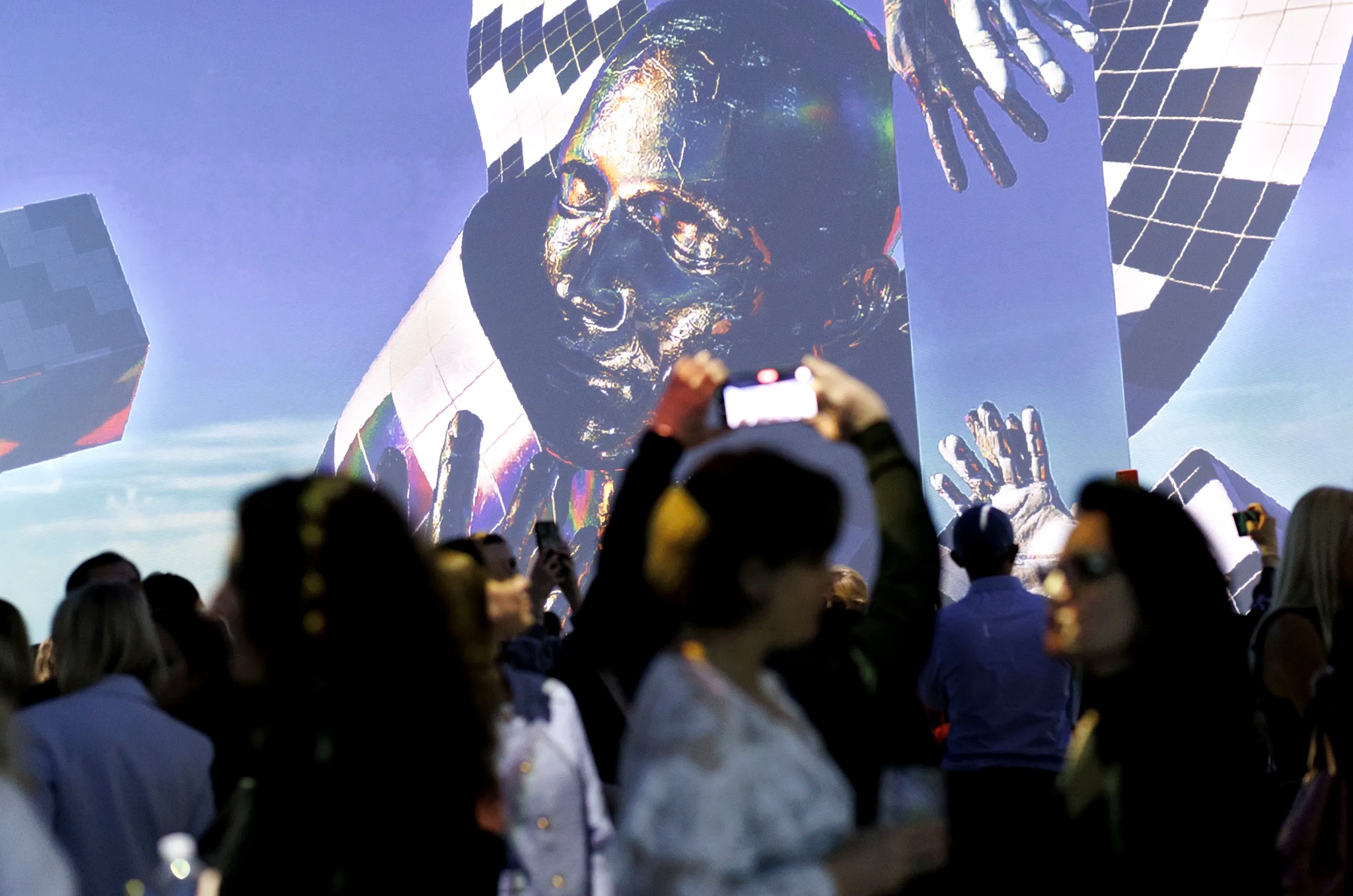 Visitors experiencing a large-scale immersive installation by Jessica Avarello in Moscow